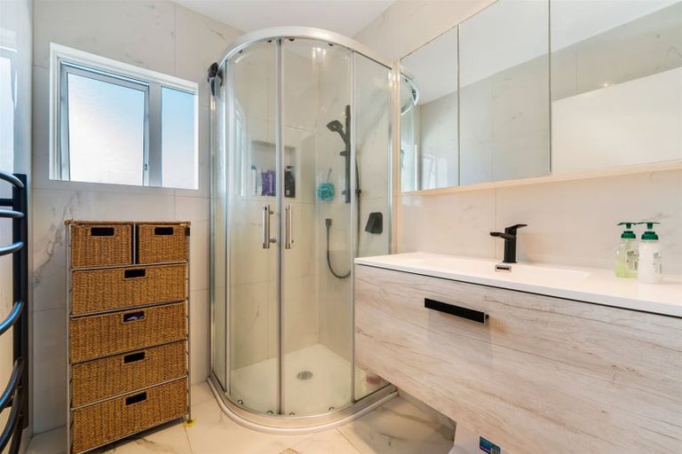 Photo of property in 27 Park Estate Road, Rosehill, Papakura, 2113