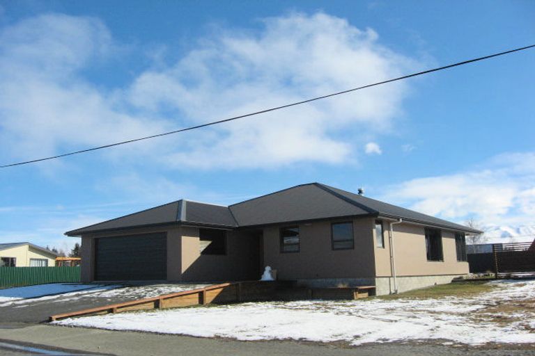 Photo of property in 85 Totara Drive, Twizel, 7901