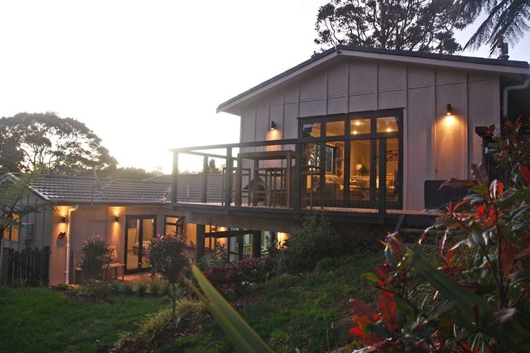 Photo of property in 45 Jonkers Road, Waitakere, Henderson, 0782