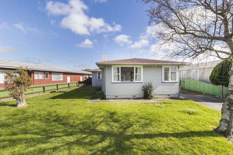 Photo of property in 181 Tremaine Avenue, Westbrook, Palmerston North, 4412