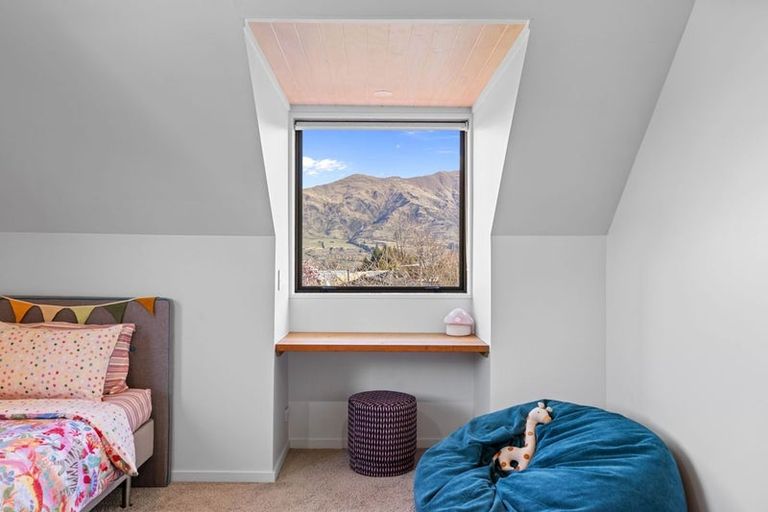 Photo of property in 3 Mount Iron Drive, Wanaka, 9305
