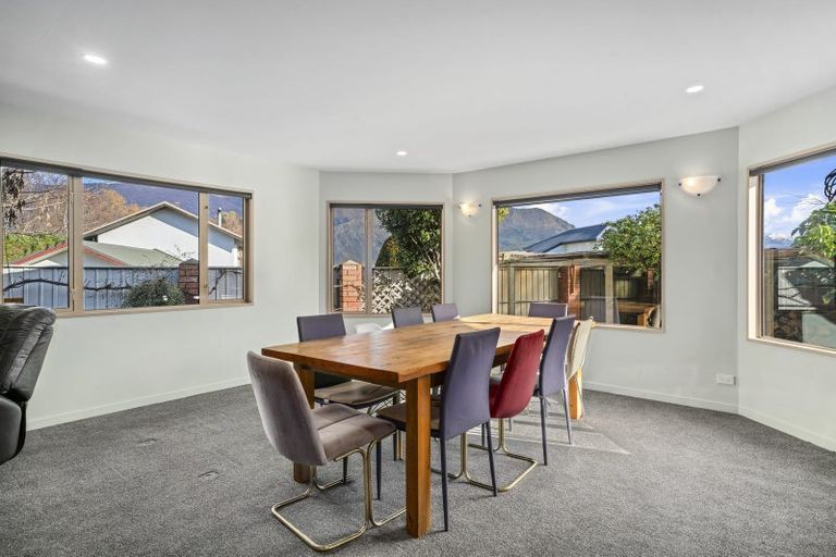 Photo of property in 4 Cherry Court, Wanaka, 9305