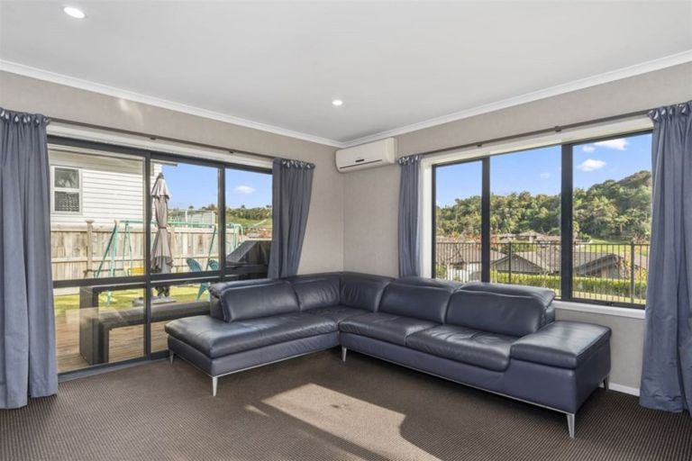 Photo of property in 2 Danny Place, Pyes Pa, Tauranga, 3112