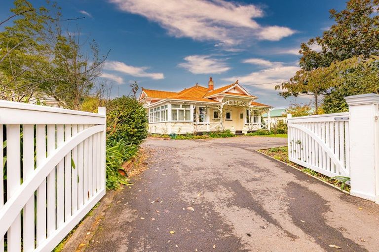 Photo of property in 105 Liverpool Street, College Estate, Whanganui, 4500