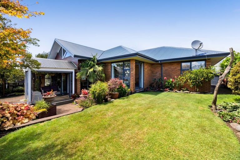 Photo of property in 9 Elizabeth Grove, Stratford, 4332