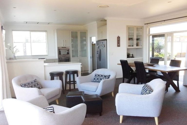 Photo of property in 9 Jules Crescent, Bell Block, New Plymouth, 4312