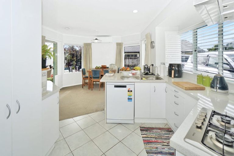 Photo of property in 48 Fairview Place, Te Puke, 3119
