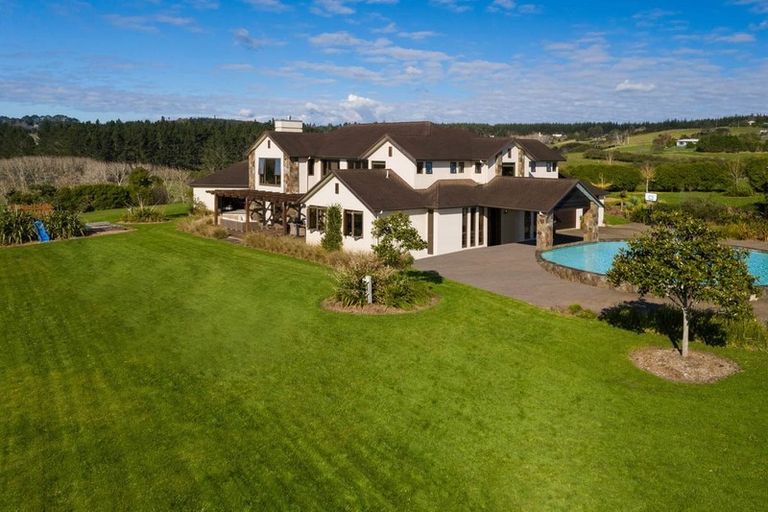 Photo of property in 273 Forestry Road, Waitoki, Kaukapakapa, 0871