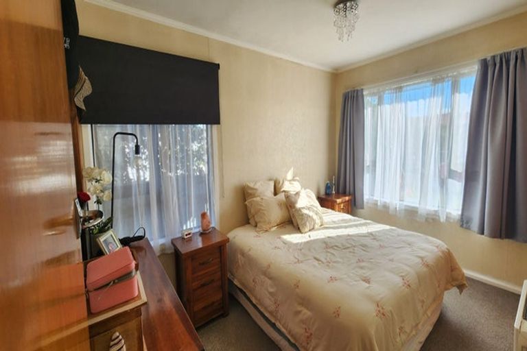 Photo of property in 18 Coverdale Street, Onekawa, Napier, 4110