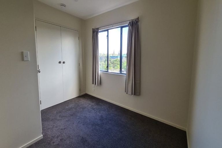 Photo of property in Lakeview Terrace, 20/14 Ambrico Place, New Lynn, Auckland, 0600