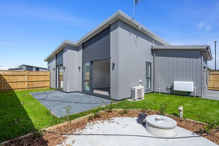 Photo of property in 15b Marine Garden Crescent, Beachlands, Auckland, 2018