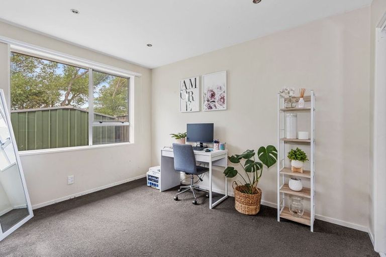 Photo of property in 2/11 Hersham Place, Bromley, Christchurch, 8062