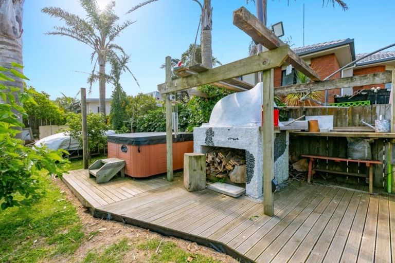 Photo of property in 704b Papamoa Beach Road, Papamoa Beach, Papamoa, 3118