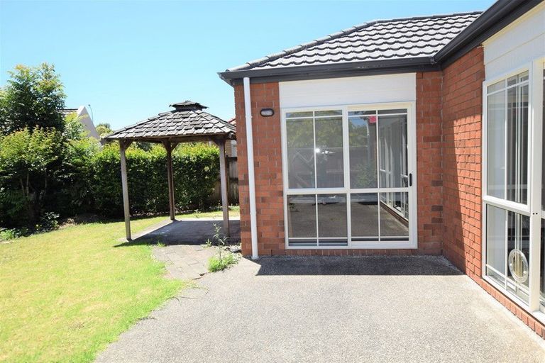 Photo of property in 3 Hibernian Drive, Ranui, Auckland, 0612