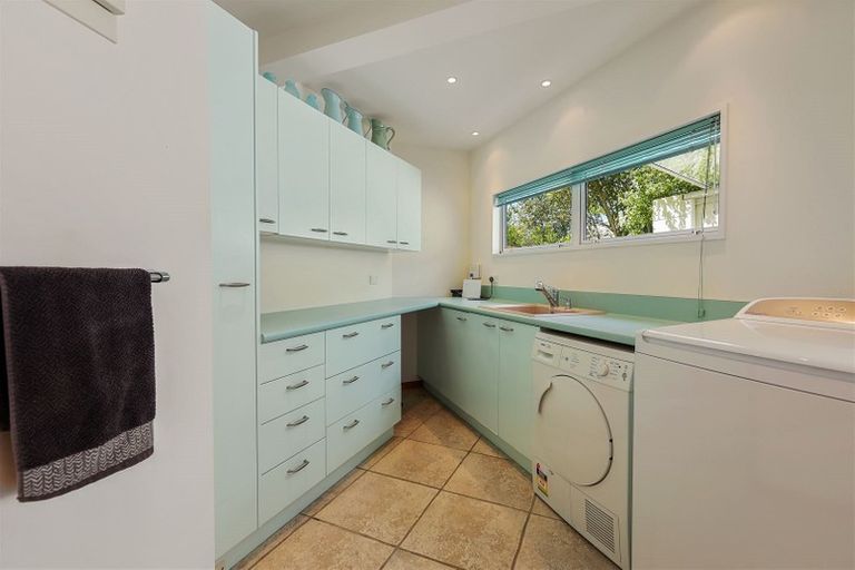 Photo of property in 7 Gardenhill Lane, Redcliffs, Christchurch, 8081