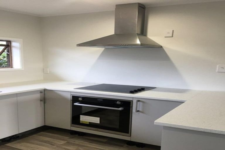 Photo of property in 6a Ballater Place, Highland Park, Auckland, 2010