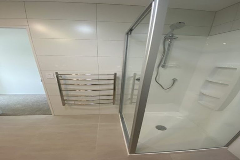 Photo of property in 2 Port Way, Rosehill, Papakura, 2113