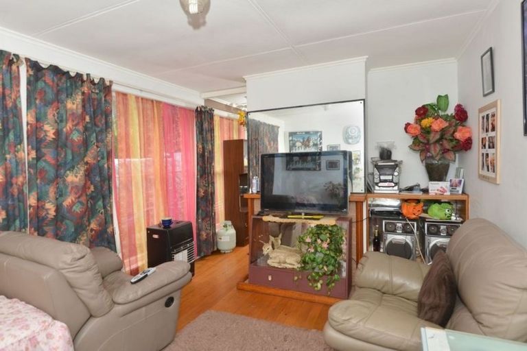 Photo of property in 6a Holmes Avenue, Otangarei, Whangarei, 0112