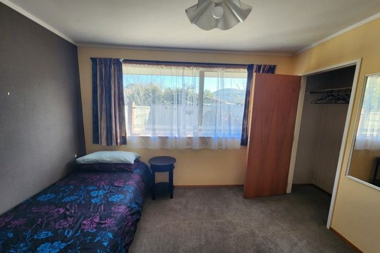 Photo of property in 10b Taurus Place, Kawaha Point, Rotorua, 3010