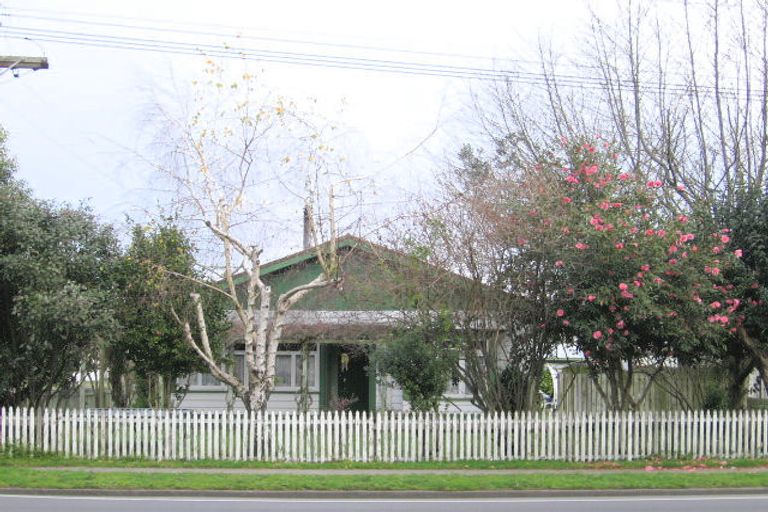 Photo of property in 111 Avalon Drive, Nawton, Hamilton, 3200