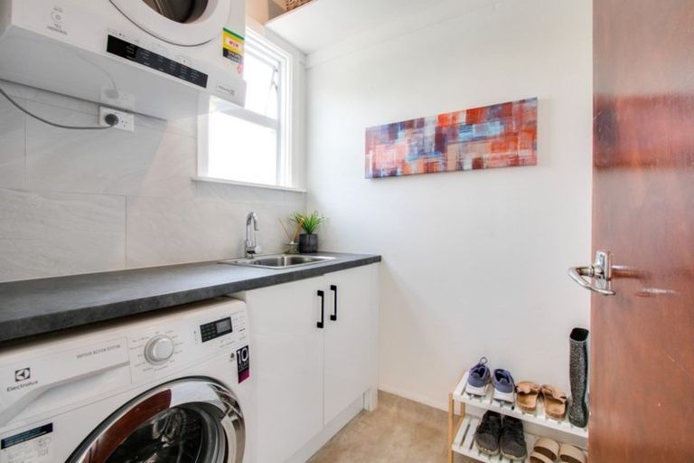 Photo of property in 7 Petane Road, Bay View, Napier, 4104