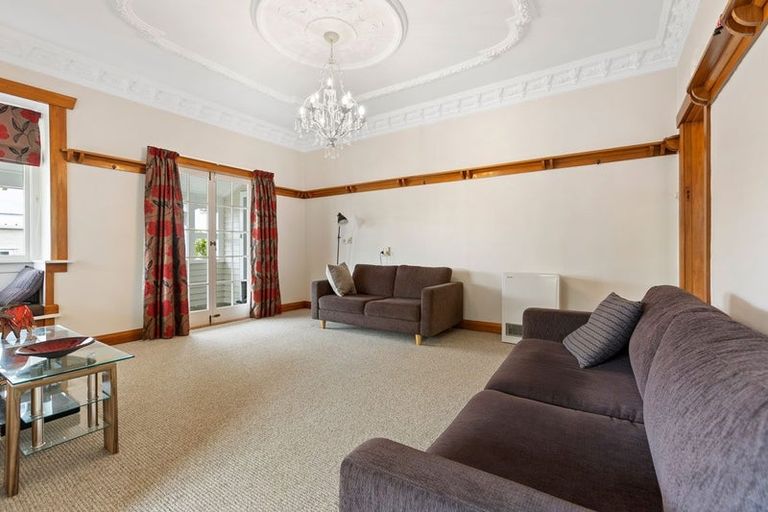 Photo of property in 183 Tukapa Street, Westown, New Plymouth, 4310