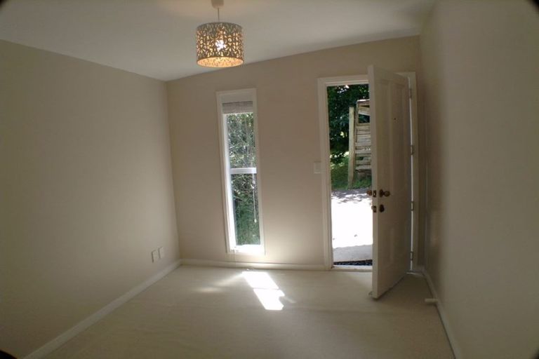 Photo of property in 55 Gatman Street, Birkdale, Auckland, 0626