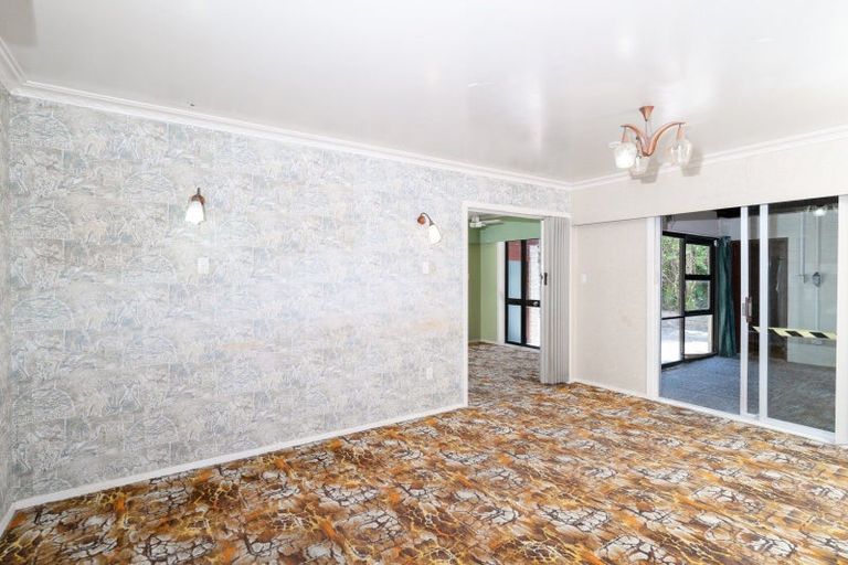 Photo of property in 11 Karioi Crescent, Raglan, 3225