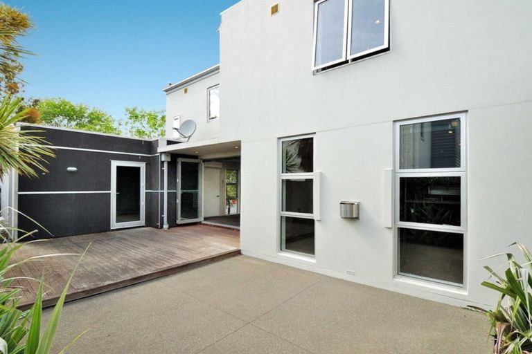 Photo of property in 77 Bishop Street, St Albans, Christchurch, 8014