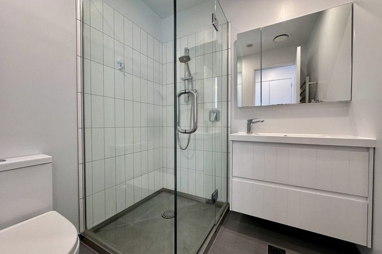 Photo of property in 4/81g Mapou Road, Hobsonville, Auckland, 0616