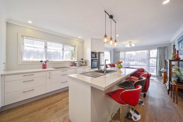 Photo of property in 18 Grey Street, Hawera, 4610