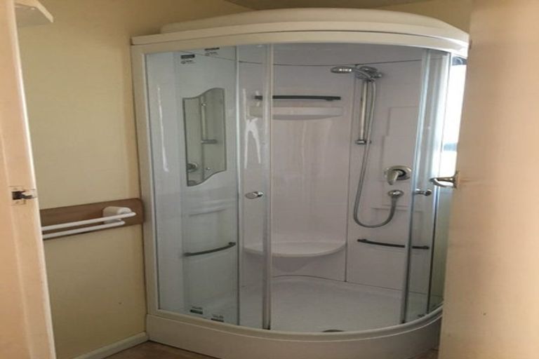 Photo of property in 114 Maidstone Road, Ilam, Christchurch, 8041