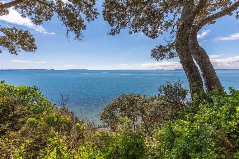 Photo of property in 2/58 Cliff Road, Torbay, Auckland, 0630