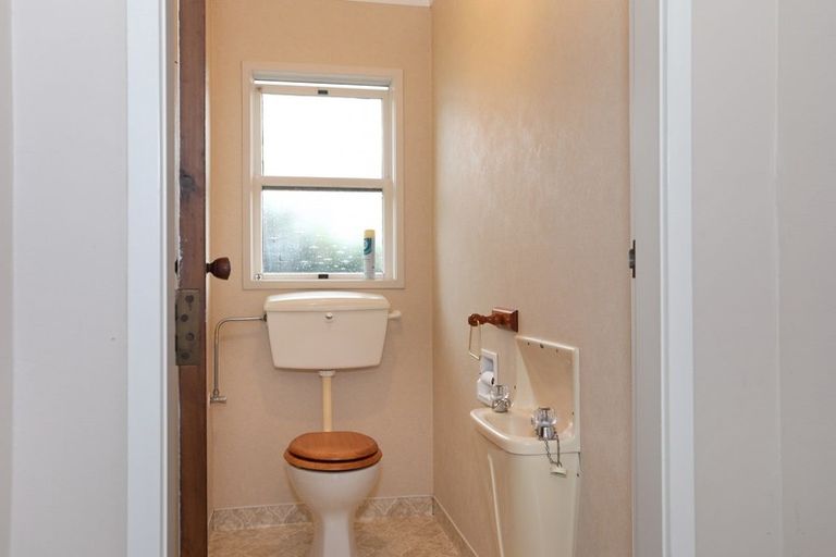 Photo of property in 305 Makirikiri Road, Crofton, Marton, 4787