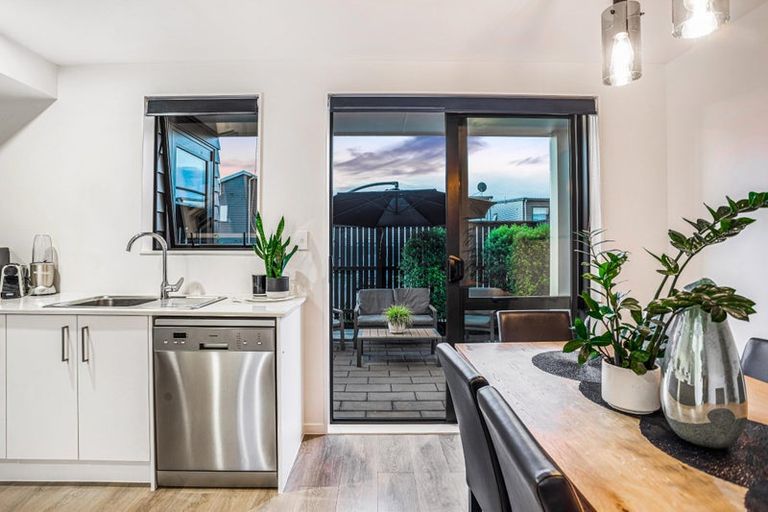 Photo of property in 45 Gecko Road, Hobsonville, Auckland, 0616