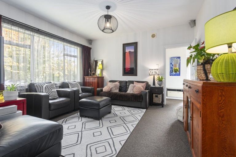 Photo of property in 10 Trent Avenue, Hokowhitu, Palmerston North, 4410