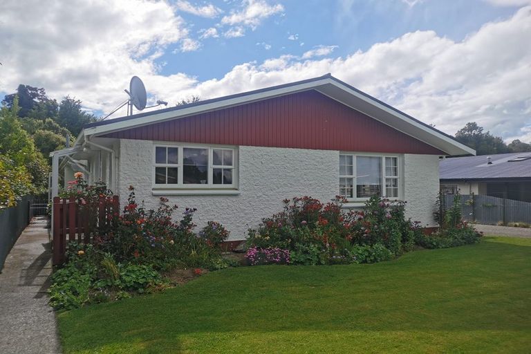 Photo of property in 54a Hillary Street, Winton, 9720