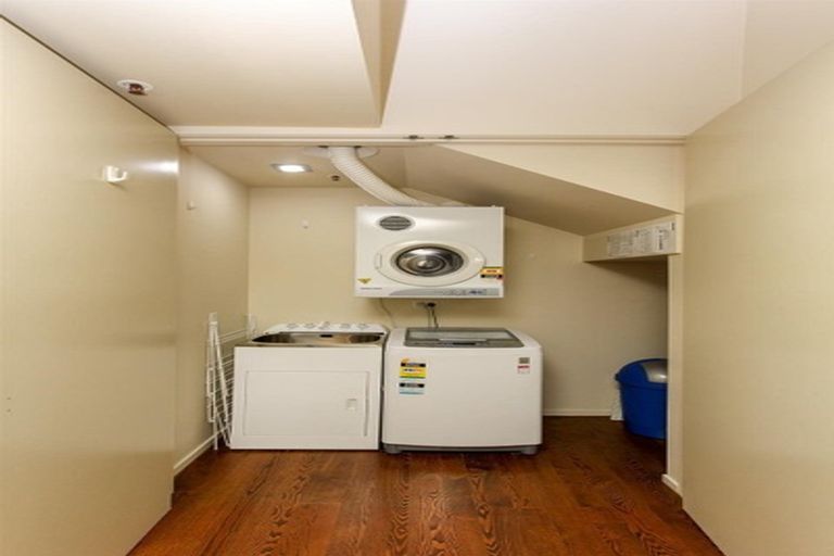 Photo of property in 22 Liardet Apartments, 501/22 Liardet Street, New Plymouth, 4310