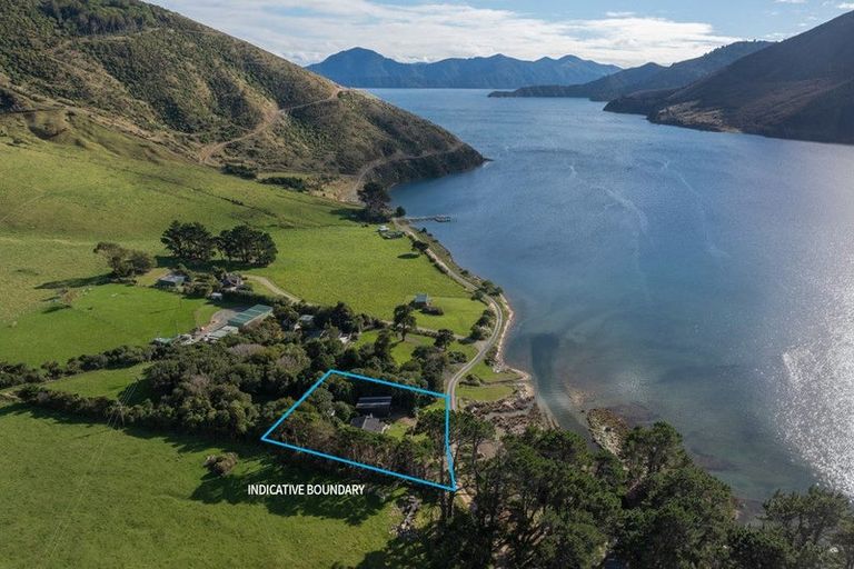 Photo of property in 793 Hopai Road, Manaroa, Picton, 7282