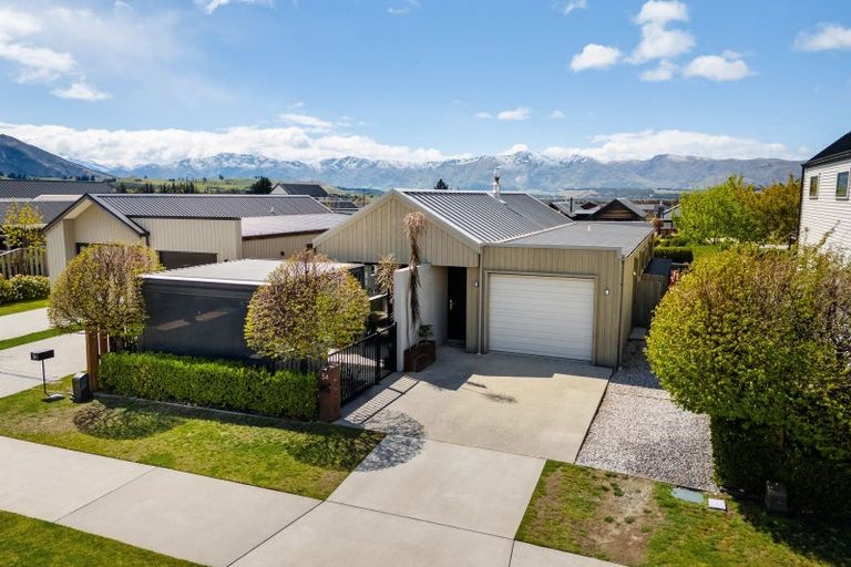 Photo of property in 54 Mount Linton Avenue, Wanaka, 9305