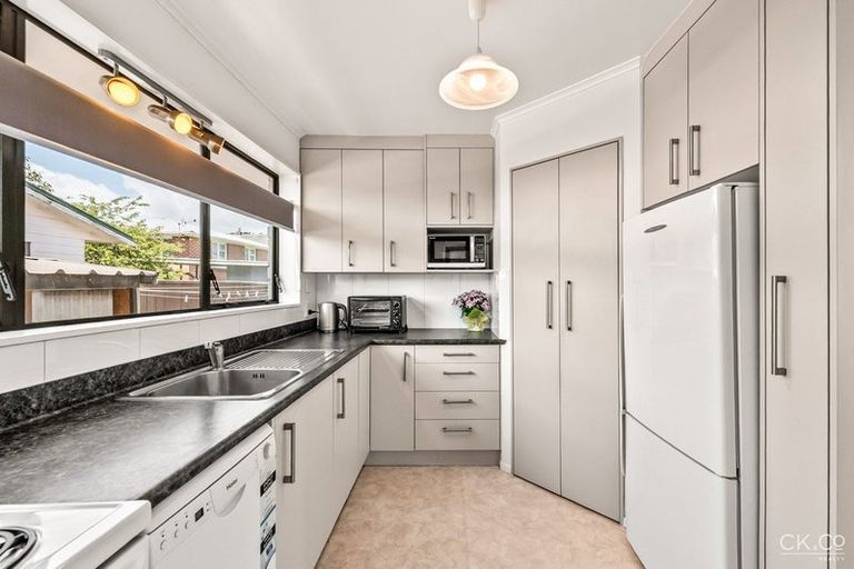 Photo of property in 28a Exchange Street, Ebdentown, Upper Hutt, 5018