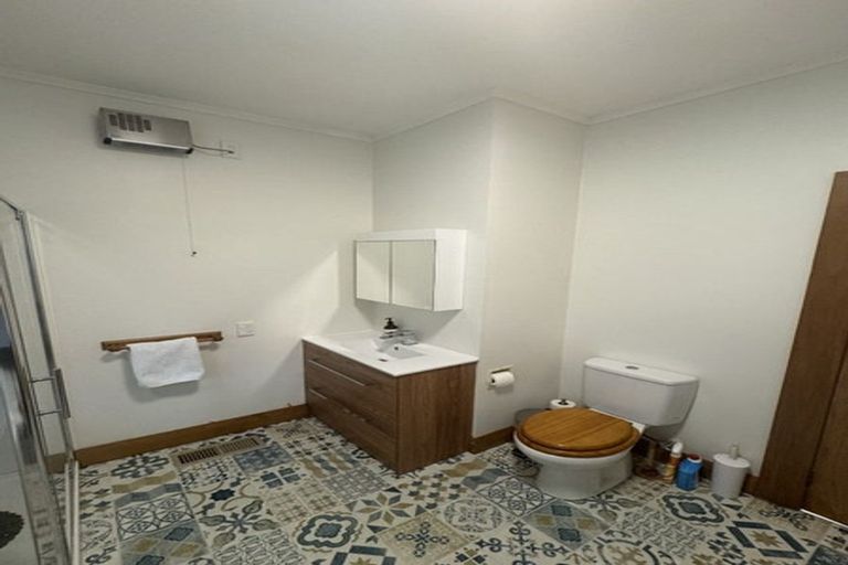 Photo of property in 26 Burma Road, Khandallah, Wellington, 6035