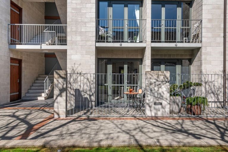 Photo of property in 17/868 Colombo Street, Christchurch Central, Christchurch, 8013