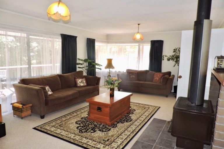 Photo of property in 21a Mexted Terrace, Tawa, Wellington, 5028