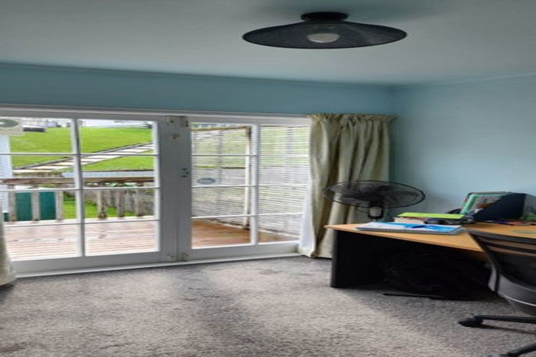 Photo of property in 31 Stott Avenue, Birkdale, Auckland, 0626