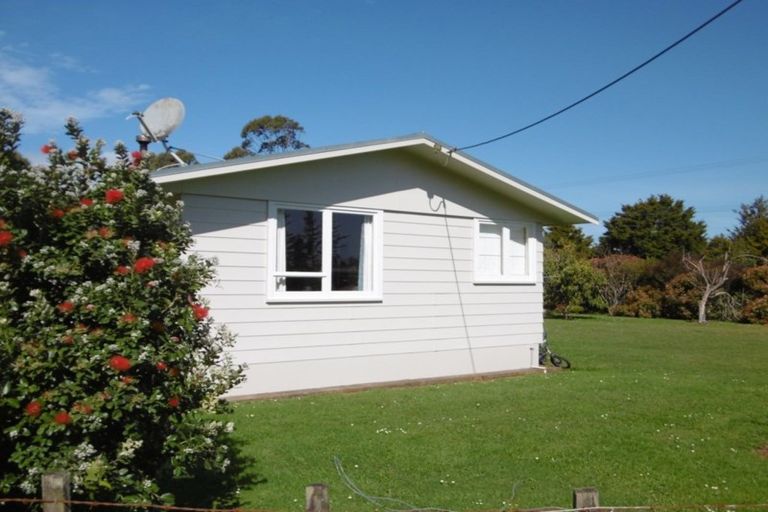 Photo of property in 403 Tauraroa Road, Maungakaramea, Whangarei, 0178
