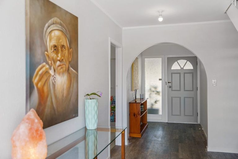 Photo of property in 11 Makora Road, Otaihanga, Paraparaumu, 5036