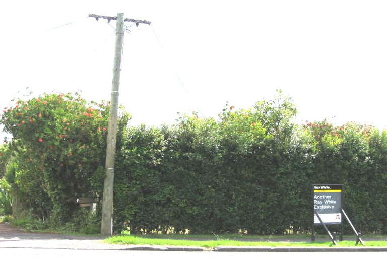 Photo of property in 2/175 Titirangi Road, New Lynn, Auckland, 0600