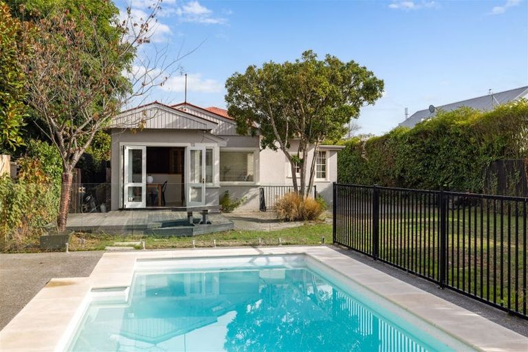 Photo of property in 160 Idris Road, Strowan, Christchurch, 8052