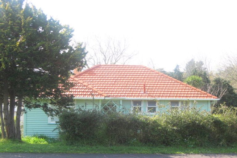 Photo of property in 5 Glenpark Avenue, Westown, New Plymouth, 4310